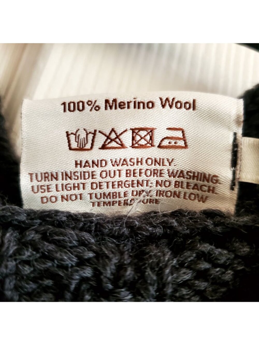 SAOL Merino Wool Cardigan L Made n Ireland Charcoal Leather Button Pristine Knit - Picture 5 of 11